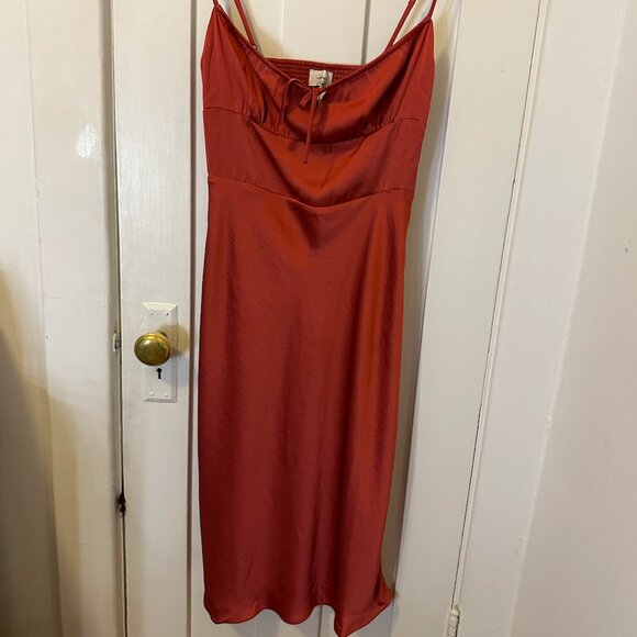 Wilfred Bellow Dress in Rosy Red - NWT - Picture 2 of 6